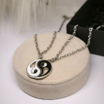 Kaklo papuošalų rinkinys porai ,,Yin Yang"