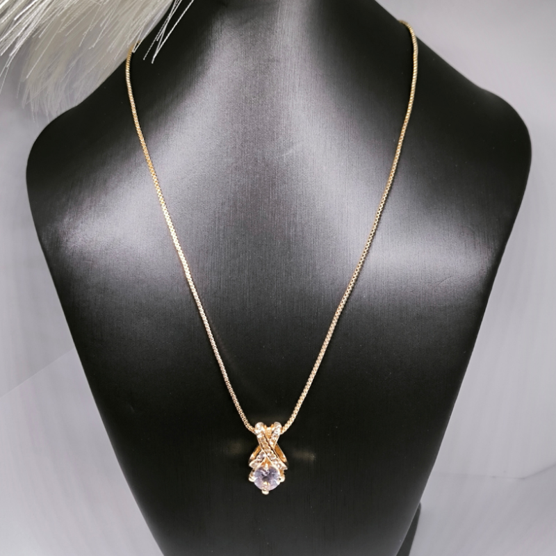 Modernus, žavus kaklo papuošalas su cirkoniu Modernus, žavus kaklo papuošalas su cirkoniu