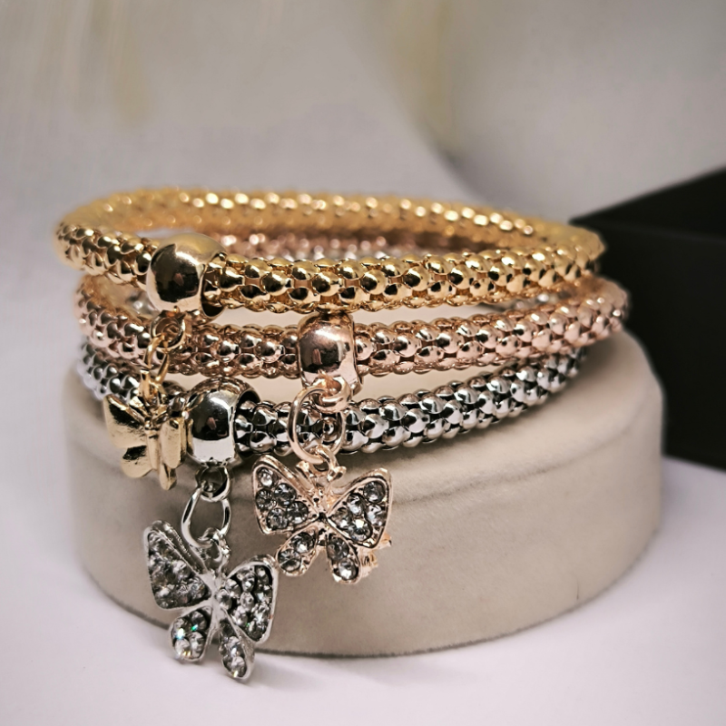 Stilingų apyrankių rinkinys "Drugeliai" Stilingų apyrankių rinkinys "Drugeliai"