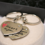Raktų pakabukų rinkinys porai "Heart to you"