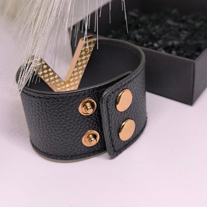 Masyvi, odinė apyrankė