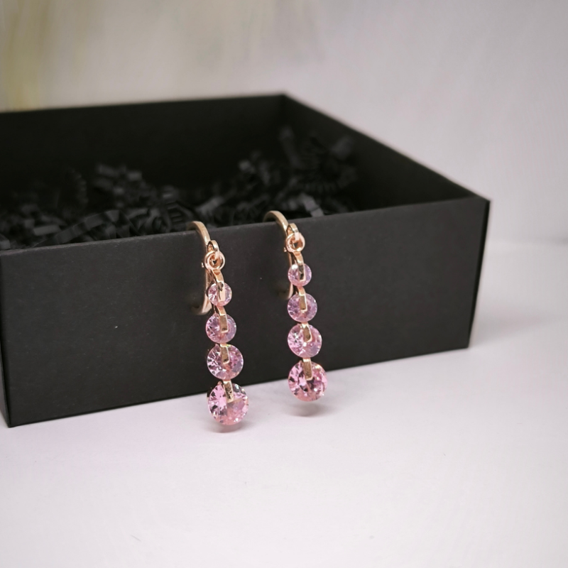 Ilgi auskarai ,,Kristalų žaismas"