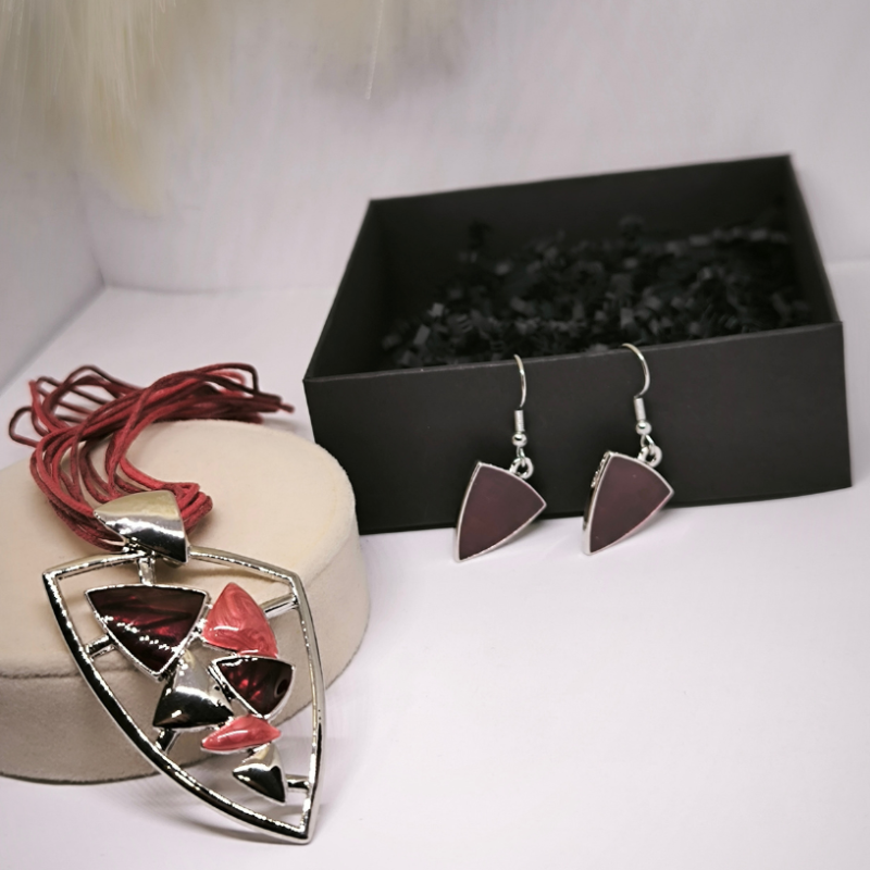 Papuošalų rinkinys ,,Geometrija"