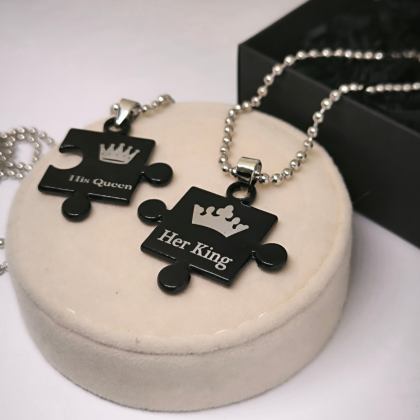 Kaklo papuošalai porai Her King His Queen ,,Puzzle“