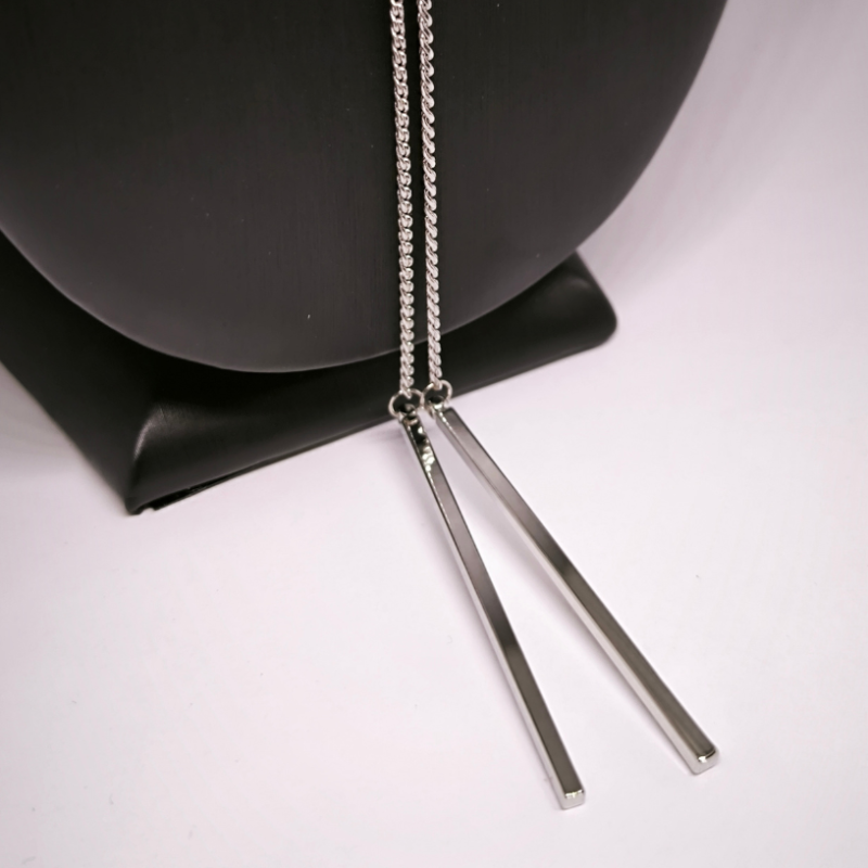 Universalus minimalistinis pakabukas „Dviguba asmenybė“