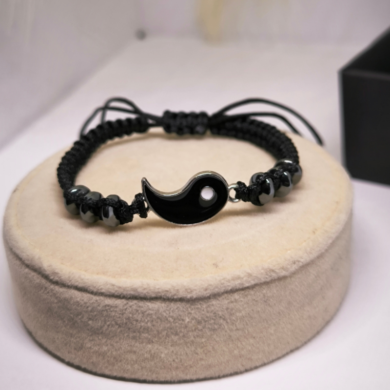Apyrankių rinkinys porai ,,Yin&Yang" Apyrankių rinkinys porai ,,Yin&Yang"