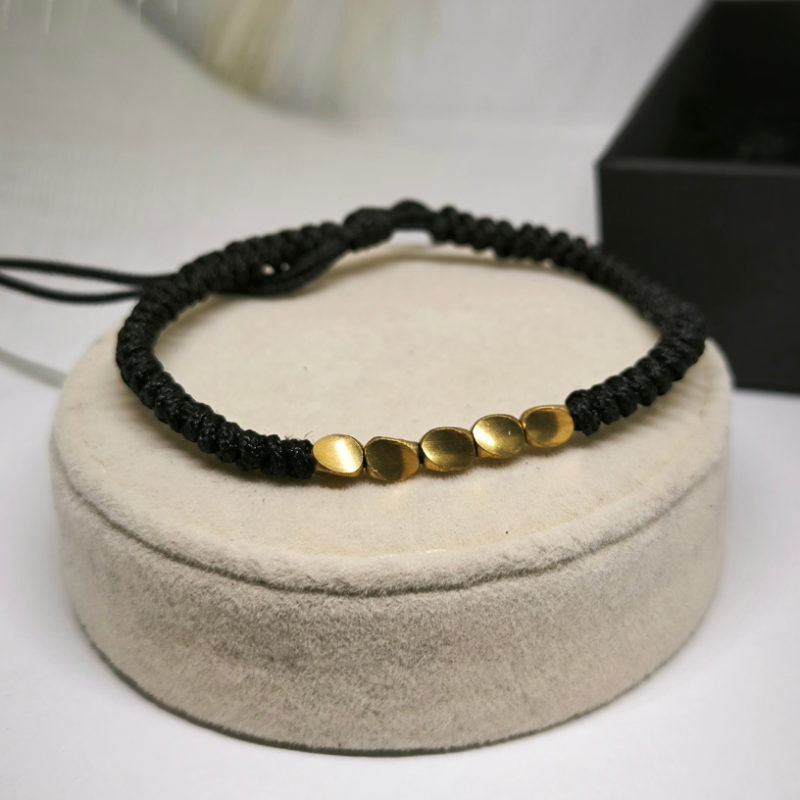 Rankų darbo lavos karoliukų apyrankių rinkinys