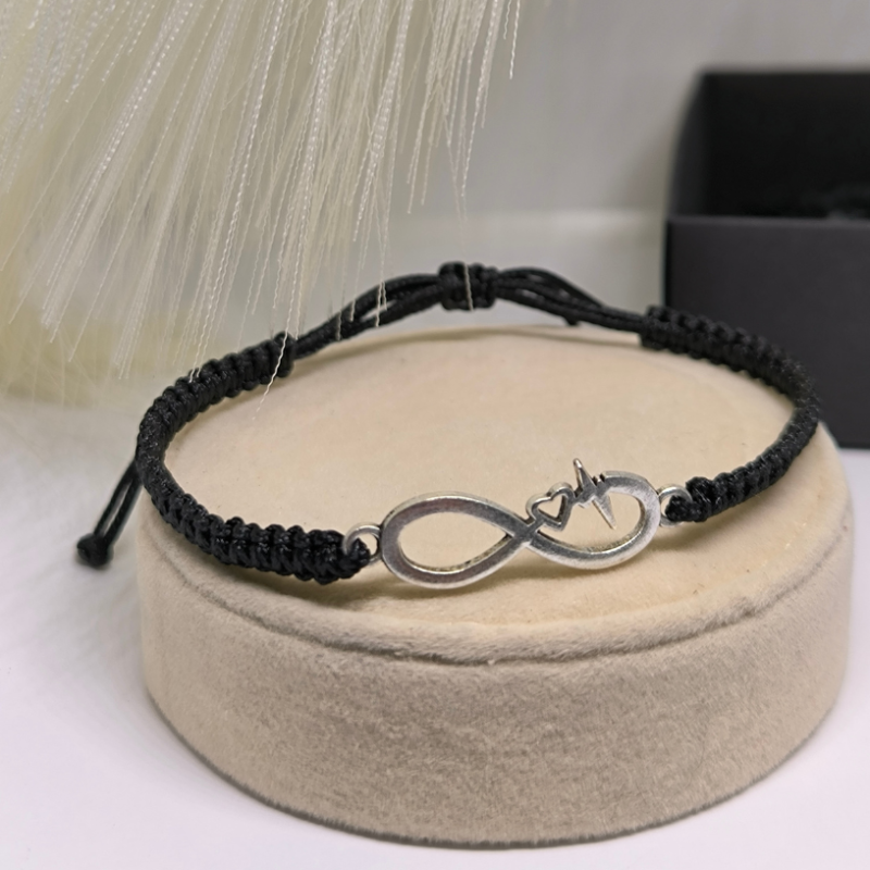 Medžiaginių apyrankių rinkinys su begalybės ženklu