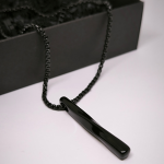 Minimalistinis kaklo papuošalas su pakabučiu