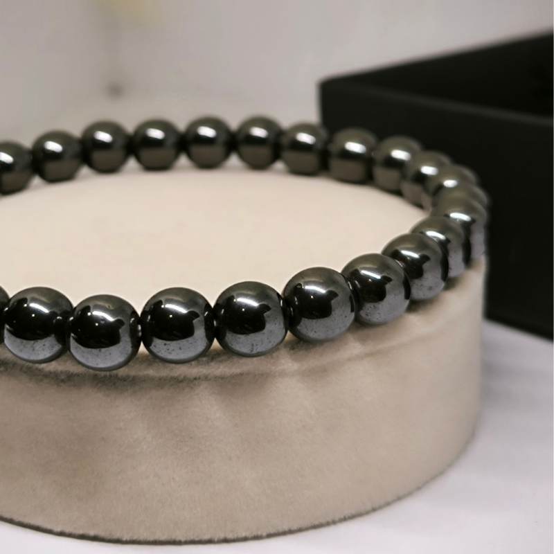 Energetinė hematito apyrankė