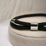 Reguliuojama minimalistinė medžiaginė apyrankė