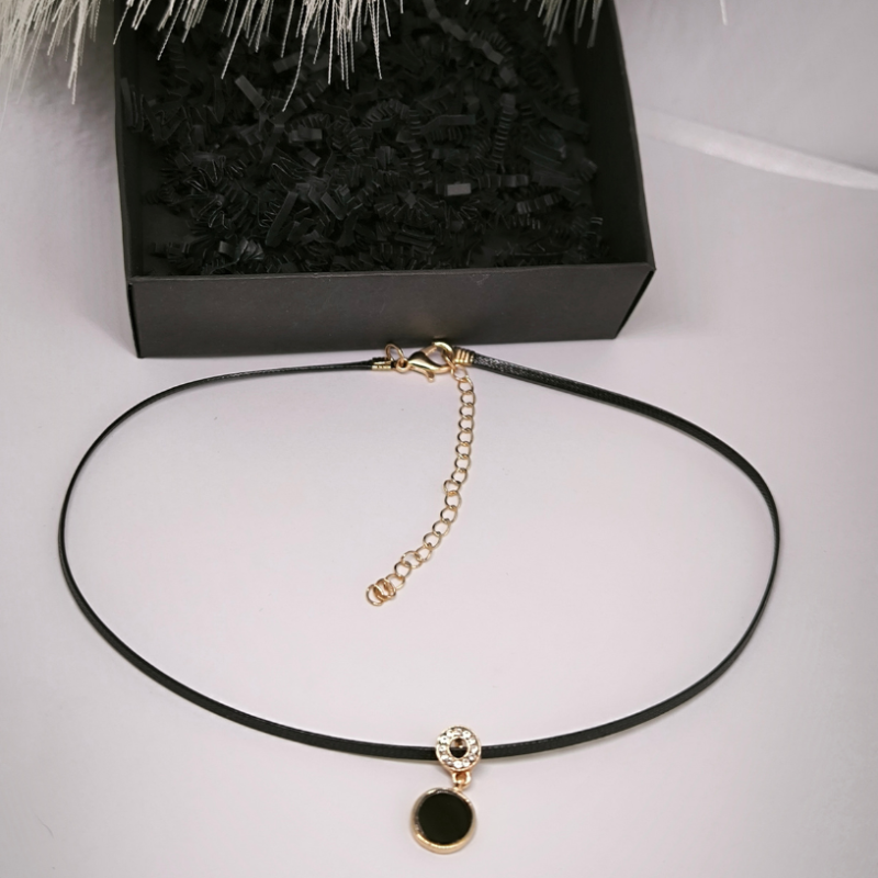 Gotikinio stiliaus chokeris