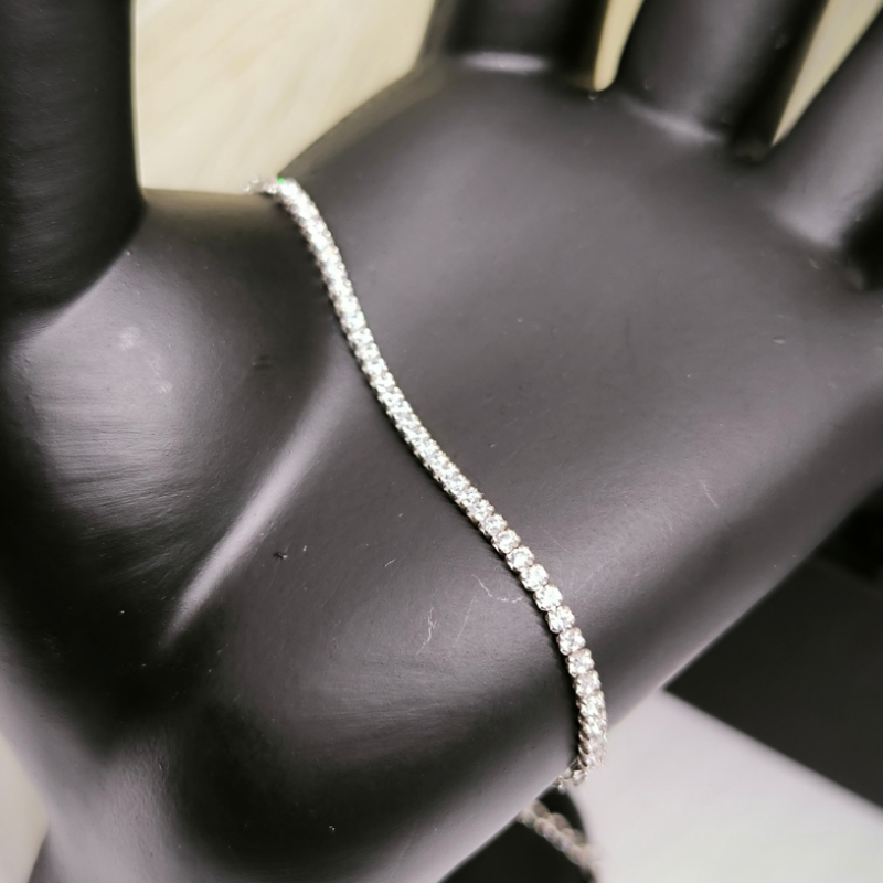 Minimalistinio stiliaus "Tennis" apyrankė moterims