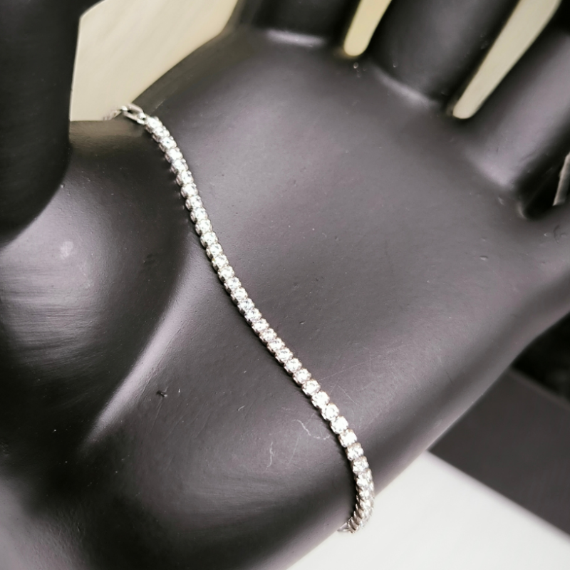 Minimalistinio stiliaus "Tennis" apyrankė moterims