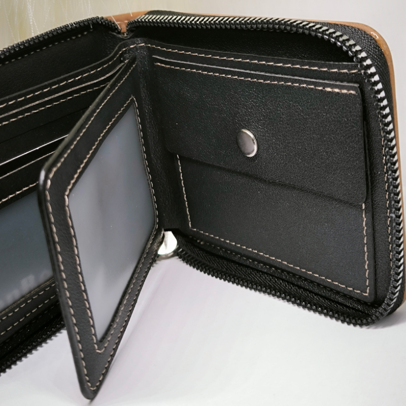 Kortelių dėklas "Tikram vyrui"