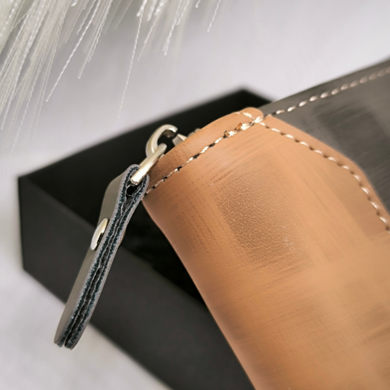 Kortelių dėklas "Tikram vyrui"