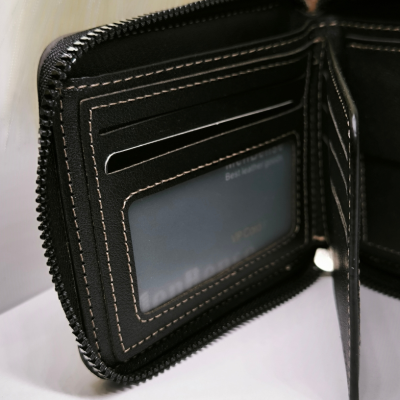 Kortelių dėklas "Tikram vyrui"