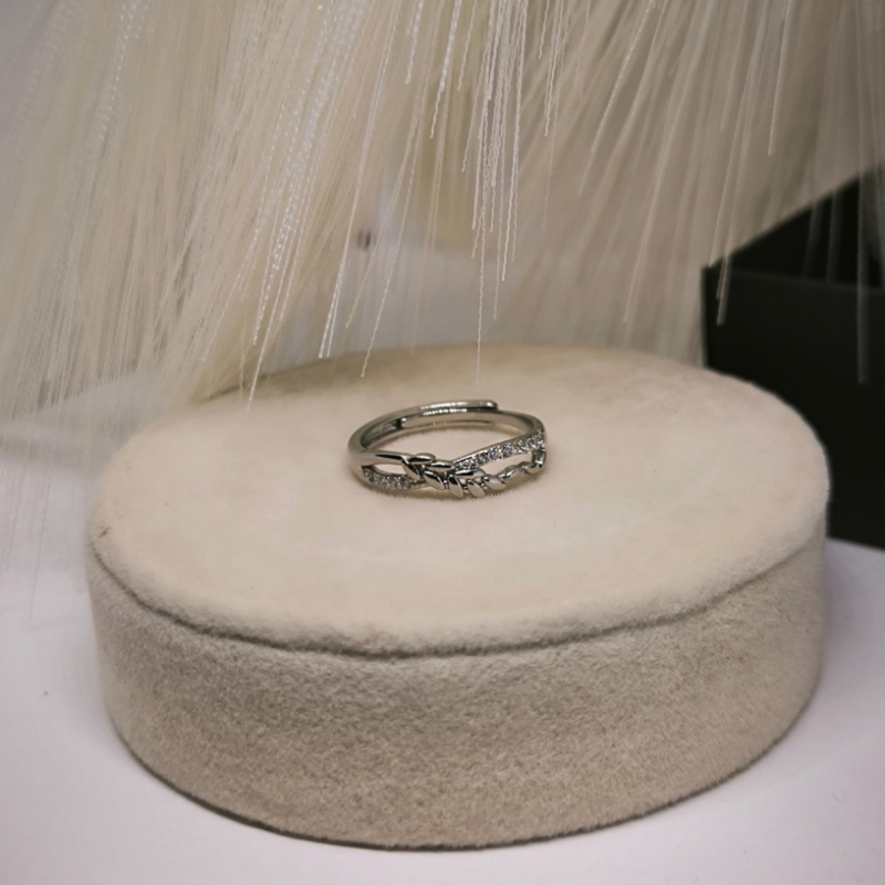 Žiedų rinkinys porai ,,Tobulumas" Žiedų rinkinys porai ,,Tobulumas"