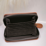 Ruda minimalistinė piniginė - kortelių dėklas