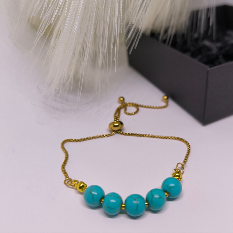 Stilinga apyrankė su mėlynuoju hovlitu „Elegance Blue“