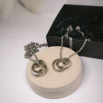 Elegantiškų papuošalų rinkinys ,,Eternal love"