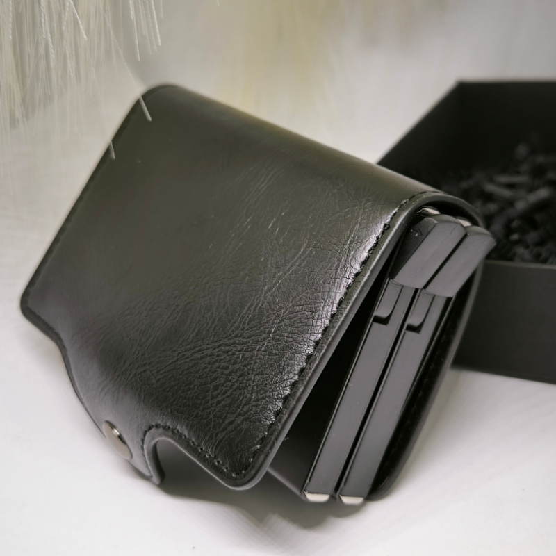 Kortelių dėklas „Black Secure“