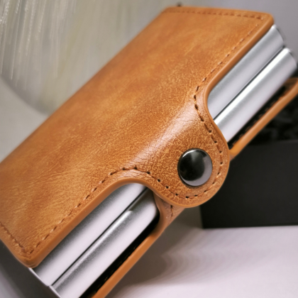 Kortelių dėklas „Brown Secure“