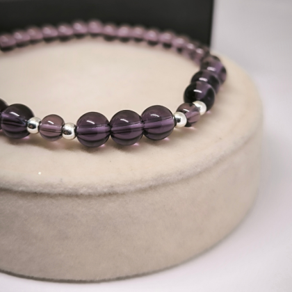 Moteriška apyrankė „Violetinė Ramybė“