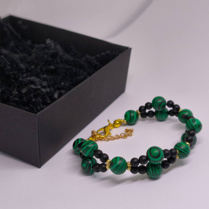 Rankų darbo apyrankė ,,Žalioji apsauga"