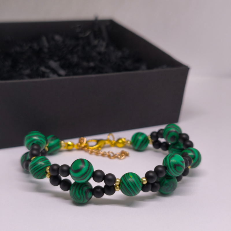 Rankų darbo apyrankė ,,Žalioji apsauga"