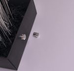 Magnetiniai auskarai "Blizgutis" Magnetiniai auskarai "Blizgutis"