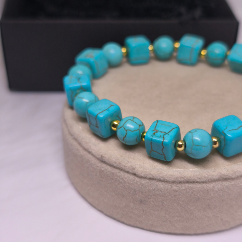 Rankų darbo apyrankė „Dangaus ramybė“