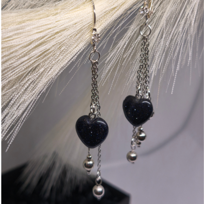 Rankų darbo auskarai „Nakties blizgesys“