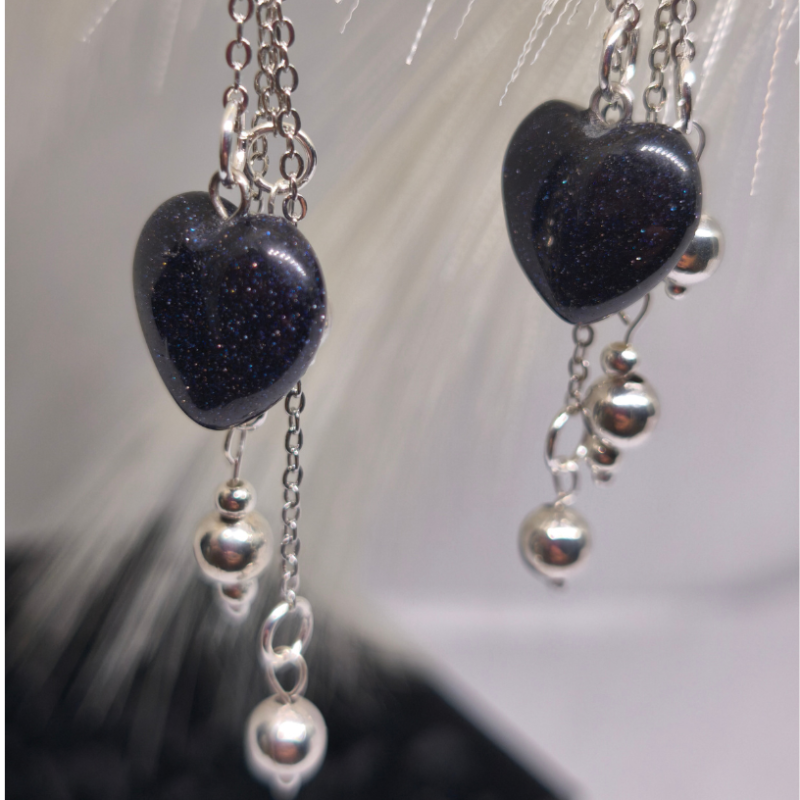 Rankų darbo auskarai „Nakties blizgesys“