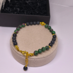 Rankų darbo apyrankė „Zoisito magija“