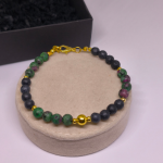 Rankų darbo apyrankė „Zoisito magija“