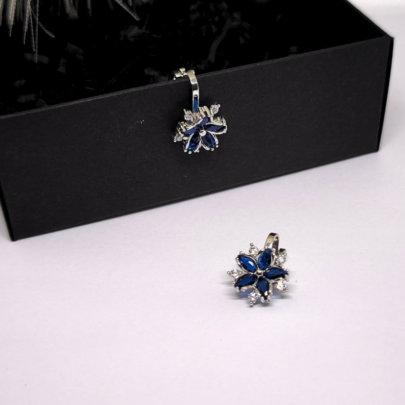 Auskarai - klipsai „Mėlynasis žiedas“