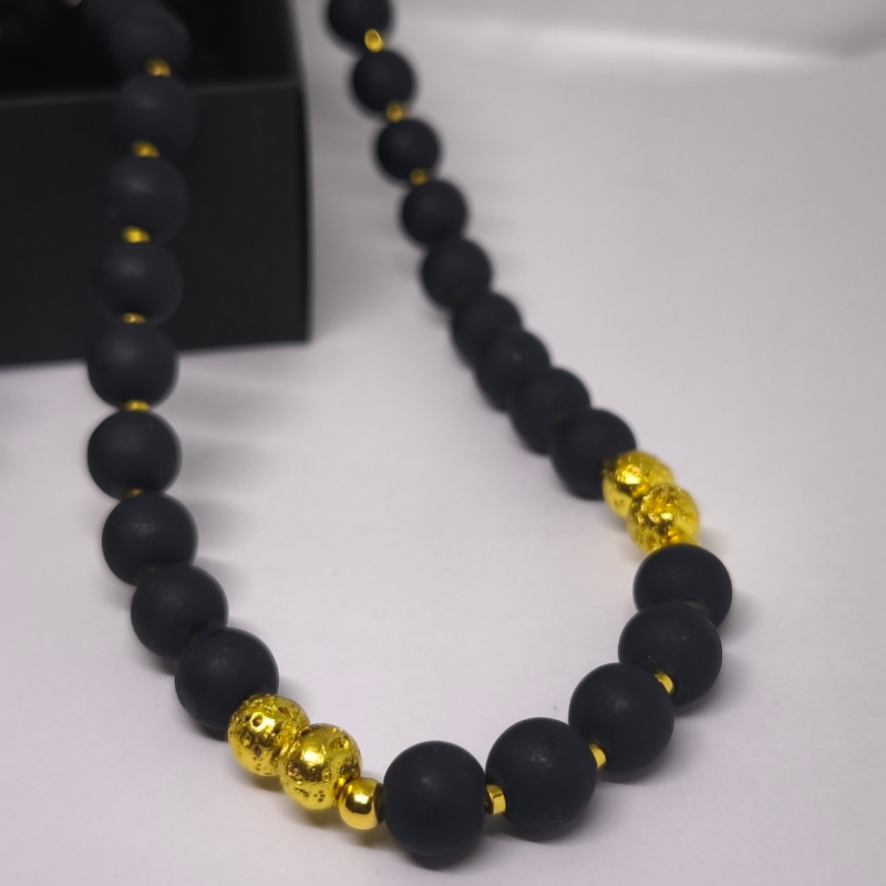 Rankų darbo kaklo papuošalas ,,Bitė"