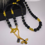 Rankų darbo kaklo papuošalas ,,Bitė" Rankų darbo kaklo papuošalas ,,Bitė"