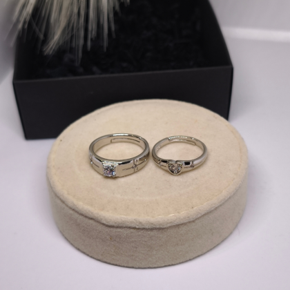 Žiedų rinkinys porai ,,Dviejų pasaulių meilė"