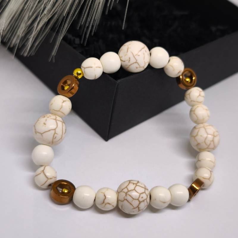 Rankų darbo apyrankė „Ramybė“