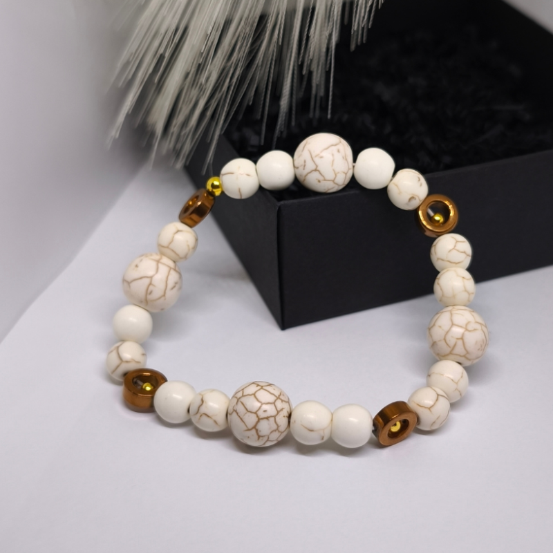 Rankų darbo apyrankė „Ramybė“