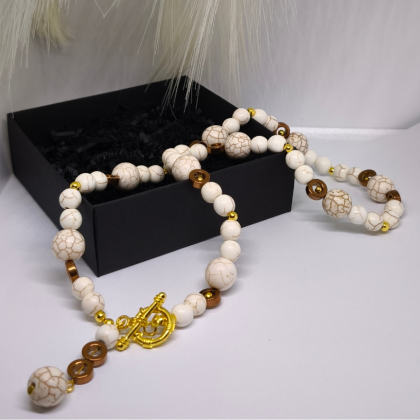 Rankų darbo kaklo papuošalas „Ramybė“