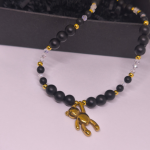 Rankų darbo kaklo papuošalas „Auksinis meškutis“