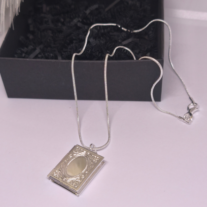 Medalionas „Laiko puslapiai“