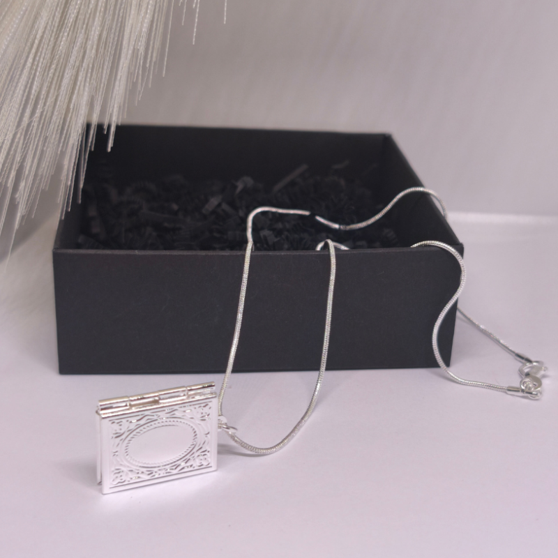 Medalionas „Laiko puslapiai“