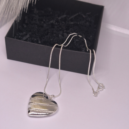 Medalionas „Jausmų ritmas“