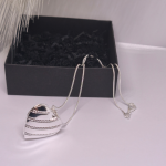 Medalionas „Jausmų ritmas“