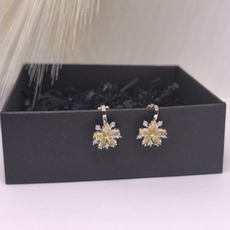 Auskarai - klipsai „Saulėta elegancija“