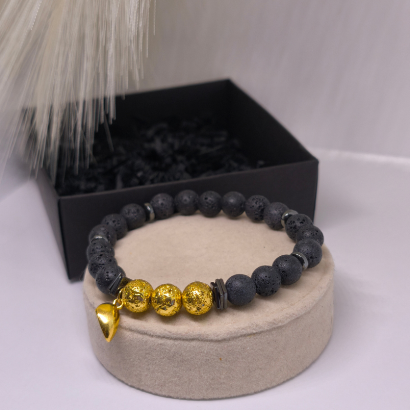 Rankų darbo apyrankių rinkinys porai „Lavos pažadas“